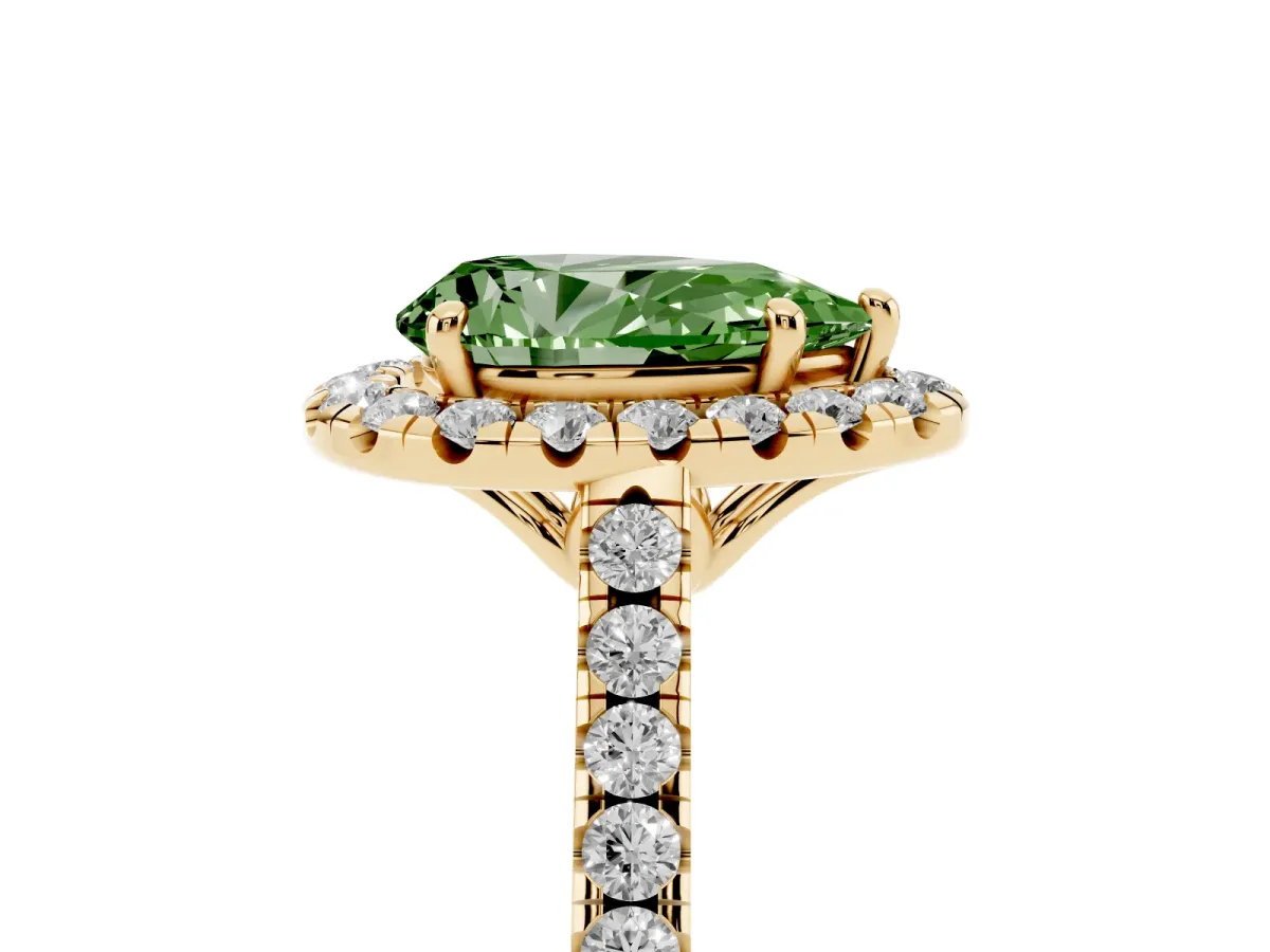 Fancy Green Pear Cut Halo Pavé Diamond Engagement Ring with Four-Prong Setting Yellow gold