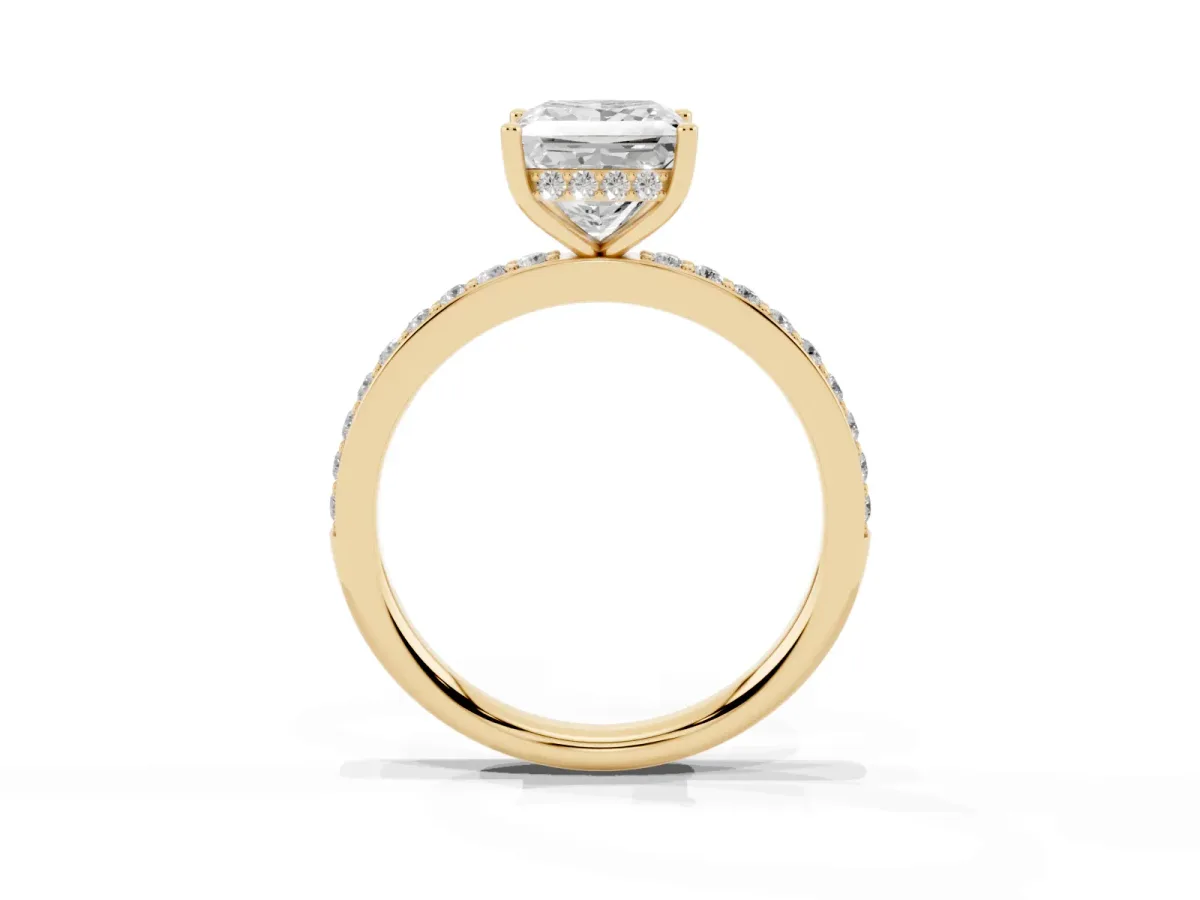Princess Cut Cut Diamond Pavé Band Ring with Four-Prong Setting Yellow gold