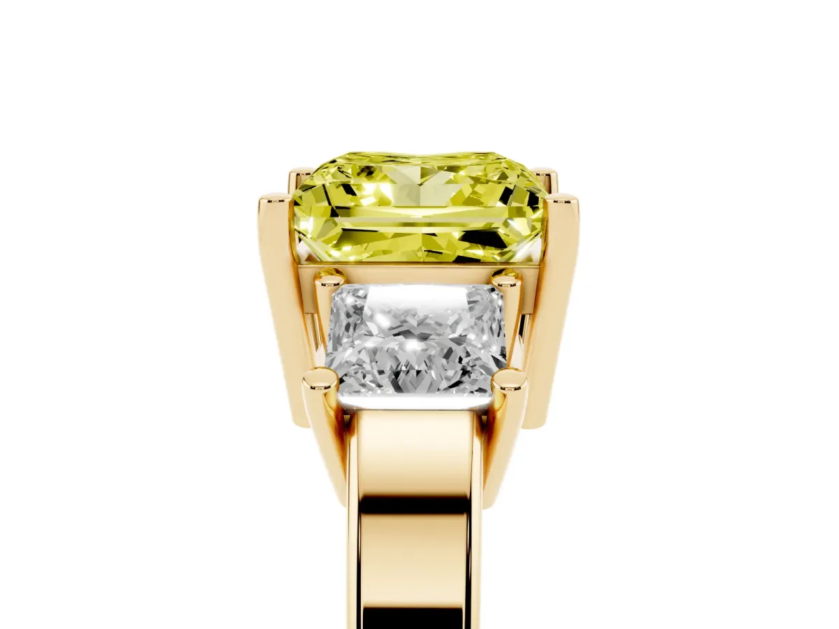 Fancy Yellow Three-Stone Princess Cut Cut Solitaire Ring with Prong Setting Yellow gold