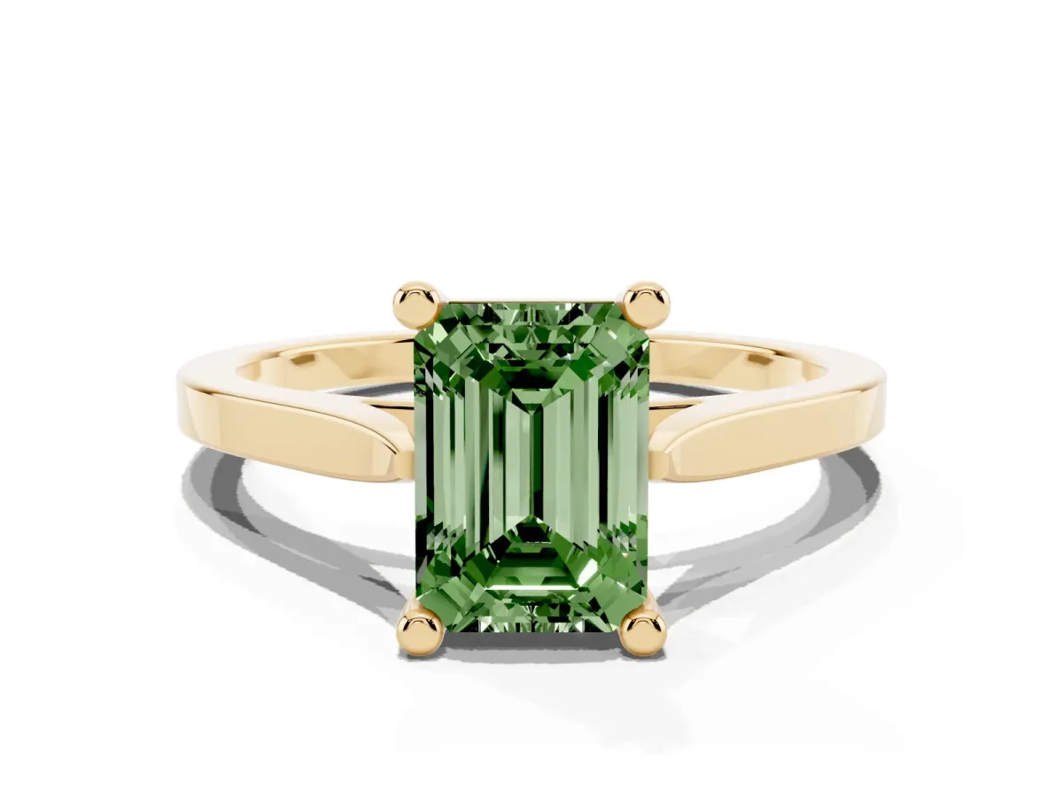 Fancy Green Emerald Cut Solitaire Diamond Ring with Four-Prong Setting and Tapered Band Yellow gold