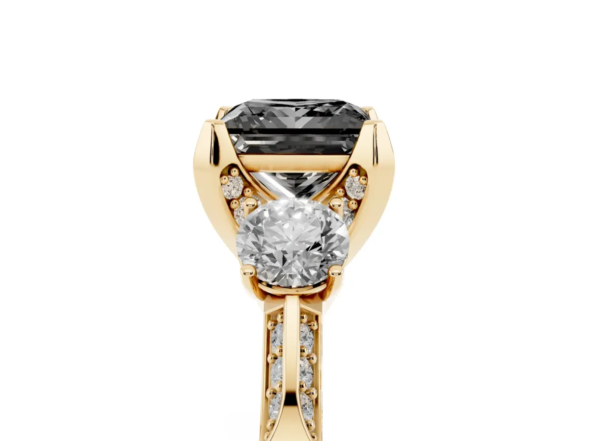 Fancy Black Princess Cut Brilliant Three-Stone Diamond Ring with Pavé Band and Four-Prong Setting Yellow gold