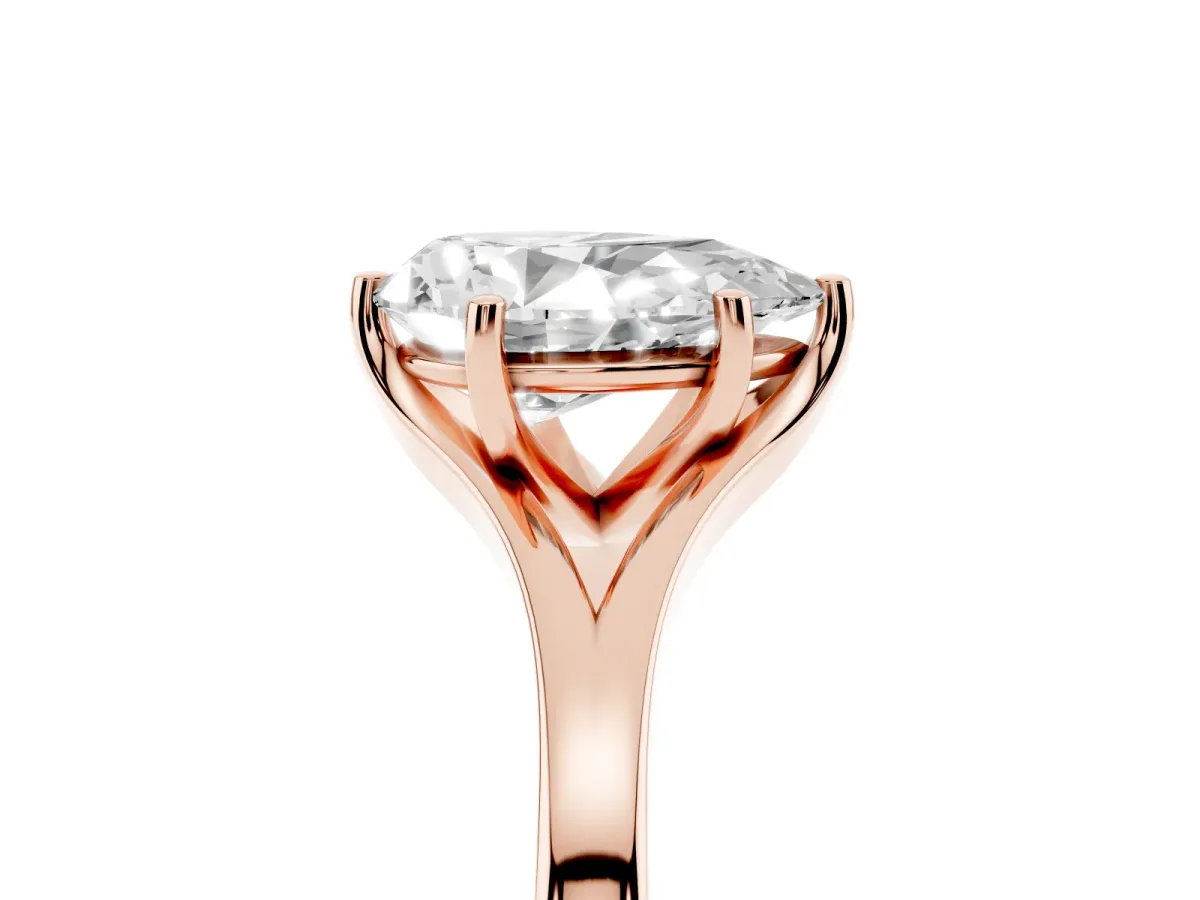 Pear Cut Solitaire Diamond Ring with Six-Prong Setting and Tapered Band Rose gold