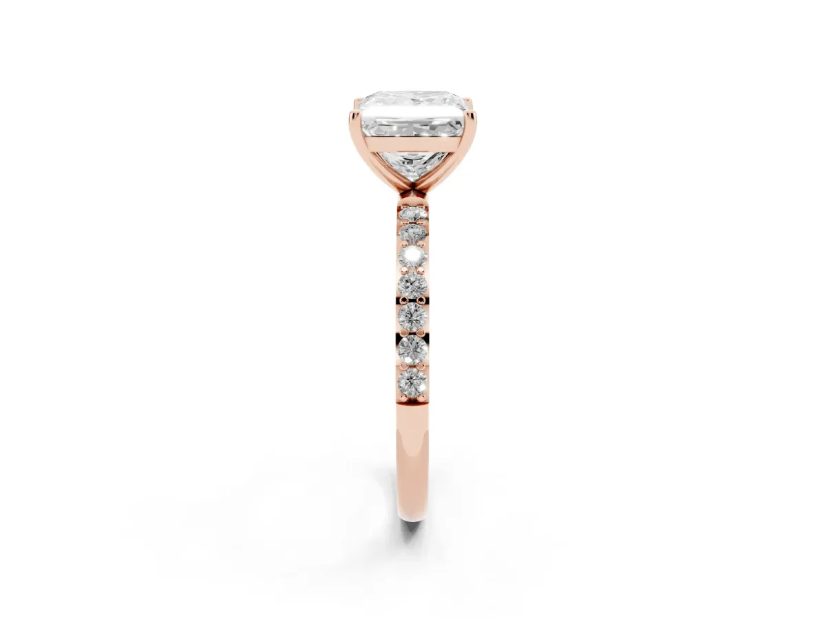 Princess Cut Diamond Solitaire Ring with Round Pavé Shoulders and Prong Setting Rose gold
