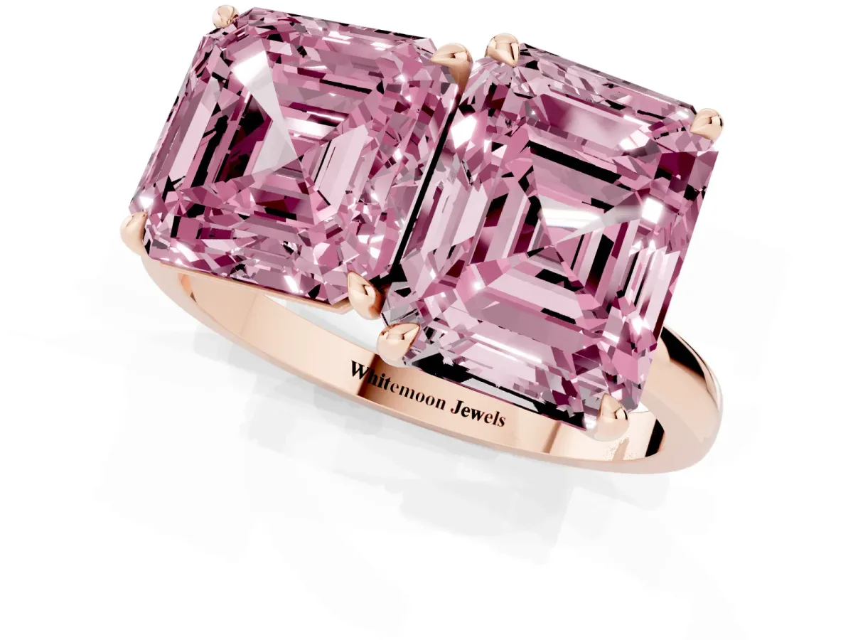 Fancy Pink Asscher Cut and Emerald Cut Toi Moi Ring with Prong Setting Rose gold