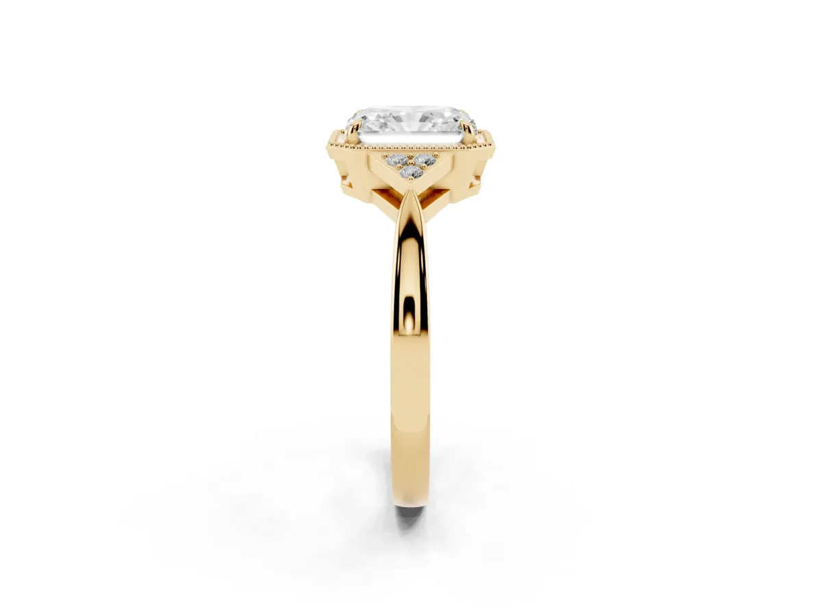 Radiant Cut Diamond Halo Ring with Tapered Band and Four-Prong Setting Yellow gold