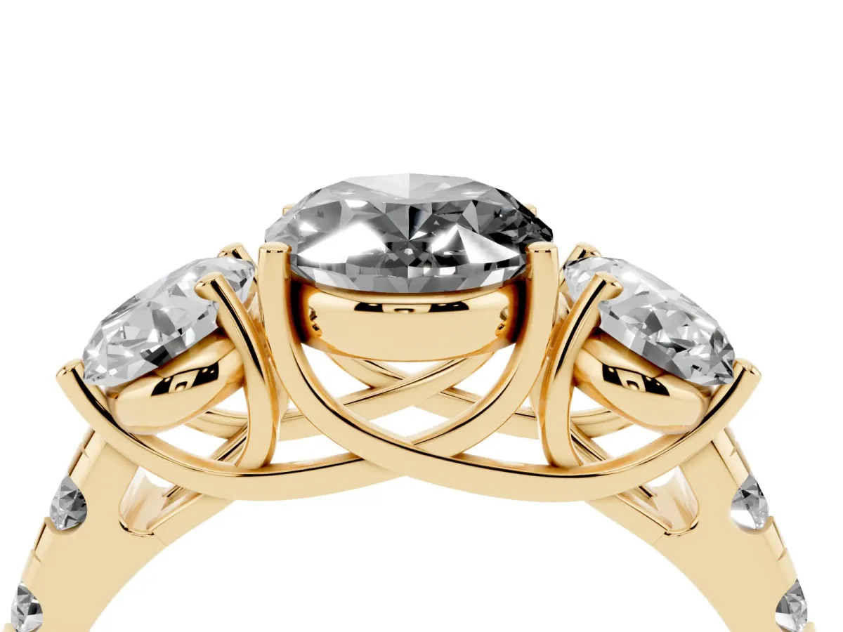 Fancy Black Three-Stone Oval Cut Diamond Pavé Band with Prong Setting Yellow gold
