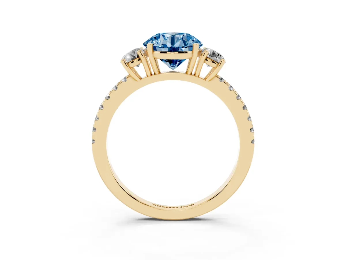 Fancy Blue Three-Stone Round Cut Cut Diamond Pavé Band with Prong Setting Yellow gold
