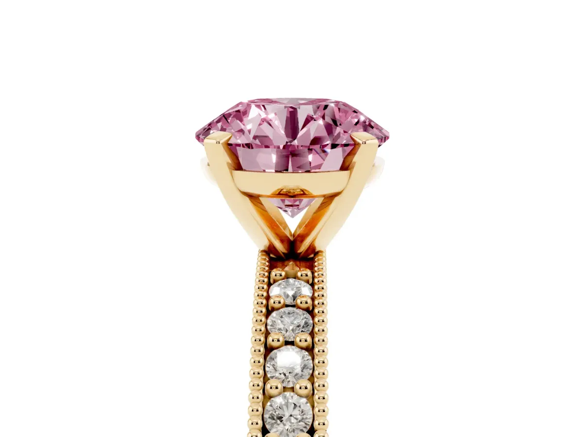 Fancy Pink Round Cut Diamond Milgrain Pavé Engagement Ring with Four-Prong Setting Yellow gold