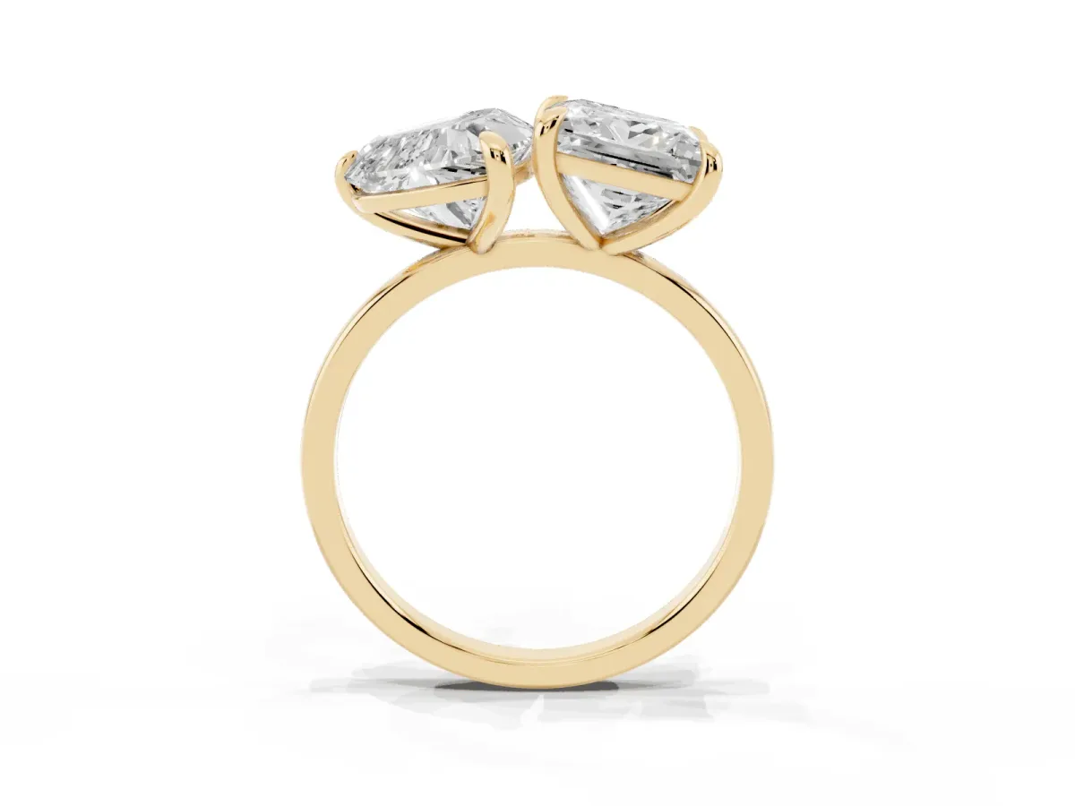 Heart and Princess Toi Moi Ring with Prong Setting and Plain Band Yellow gold