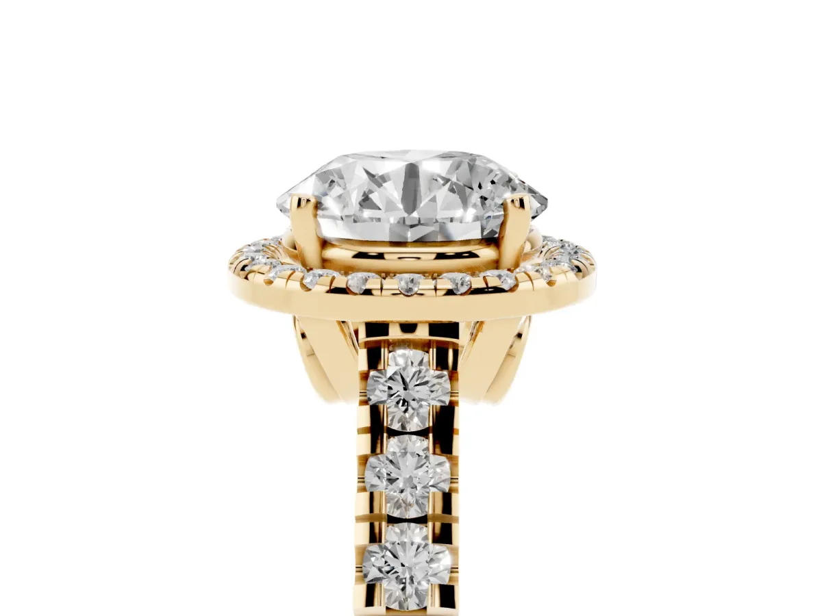 Round Cut Halo Pavé Diamond Engagement Ring with Four-Prong Setting Yellow gold