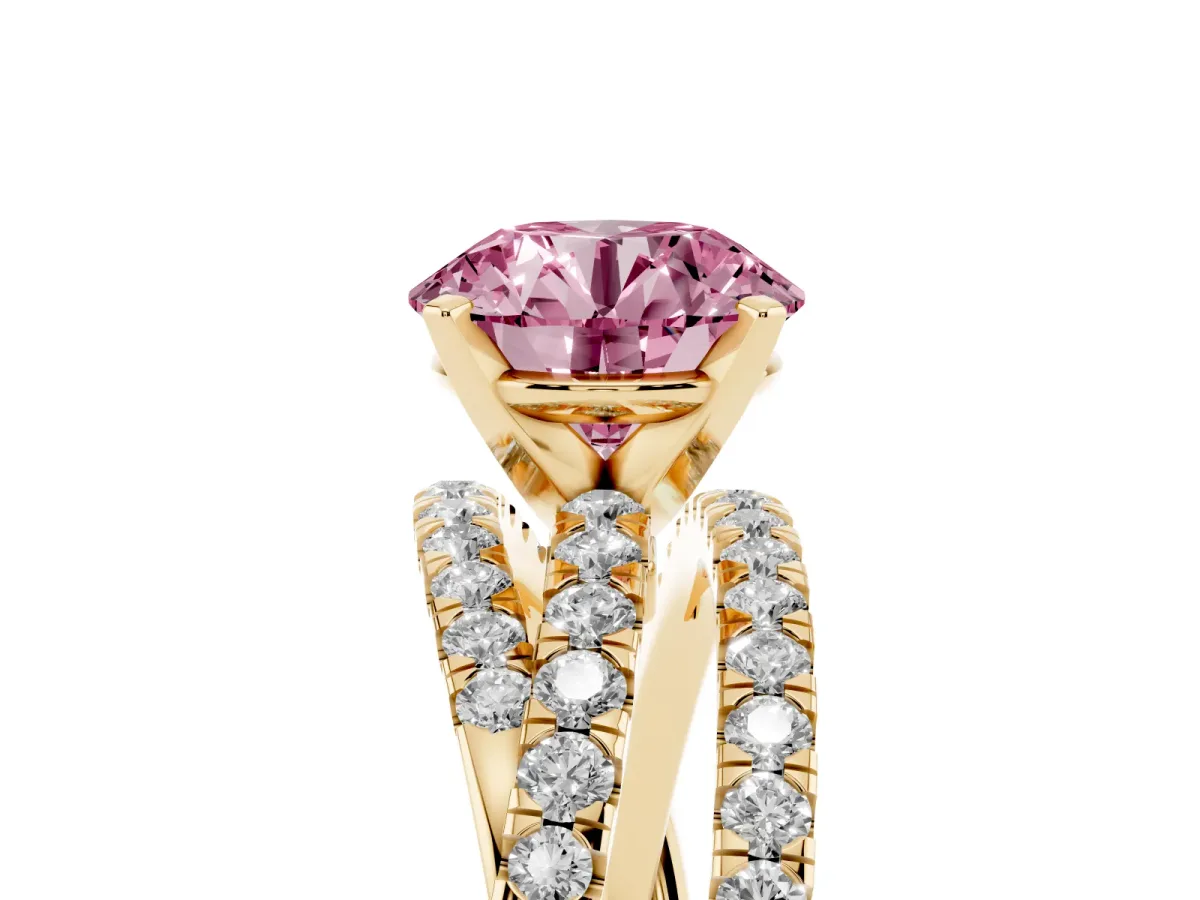 Fancy Pink Round Cut Solitaire Twist Band with Pavé Setting and Four-Prong Setting Yellow gold