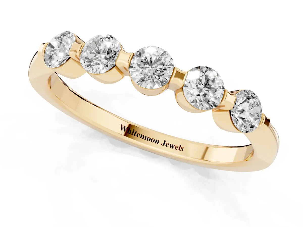 Five-Stone Round Cut Diamond Prong-Set Half Eternity Band Yellow gold