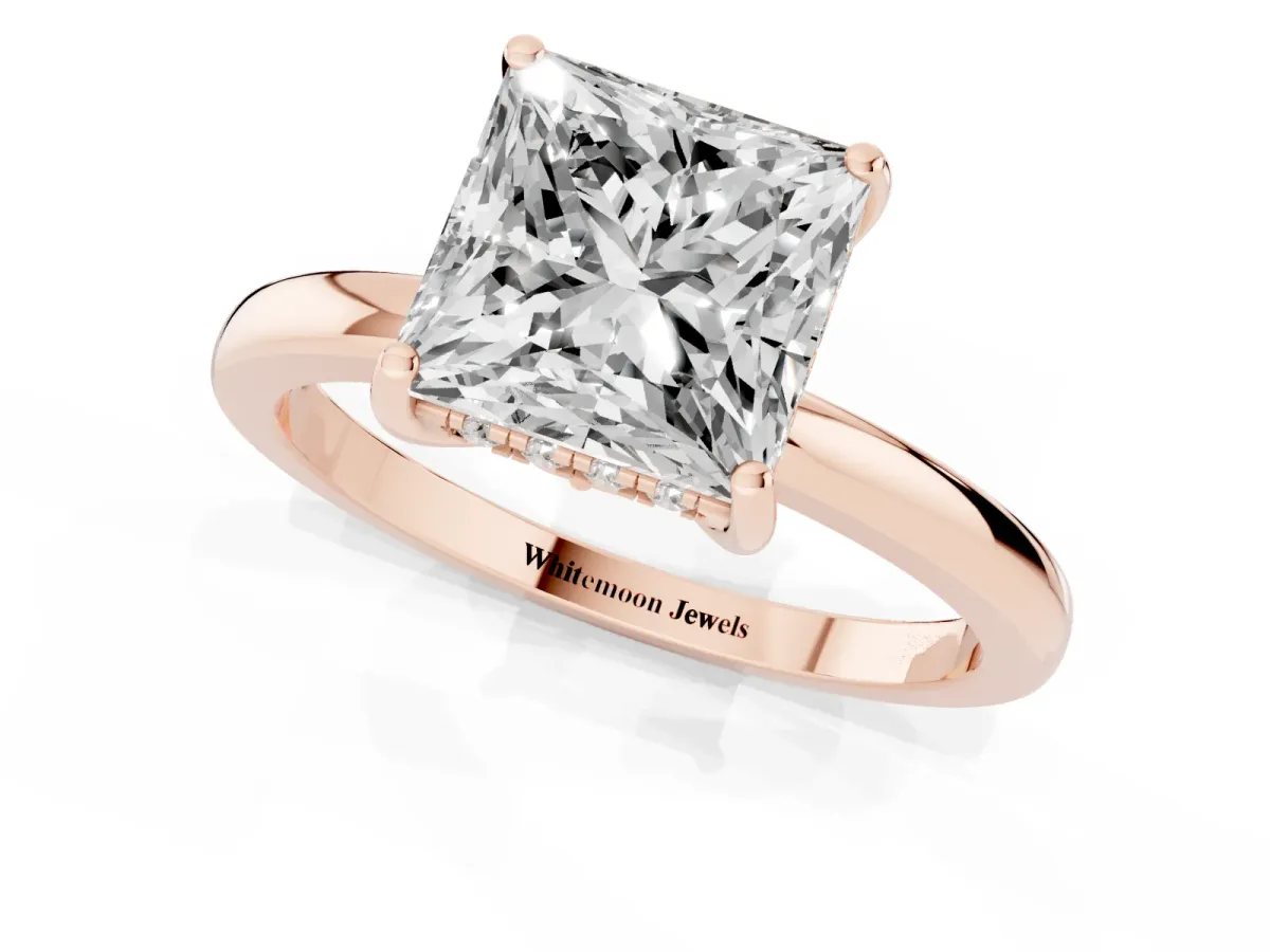Princess Cut Solitaire Diamond Ring with Prong Setting and Plain Band Rose gold