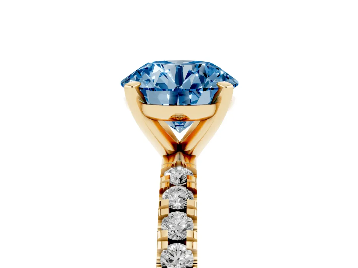 Fancy Blue Round Cut Diamond Pavé Band Solitaire with Four-Prong Setting Yellow gold