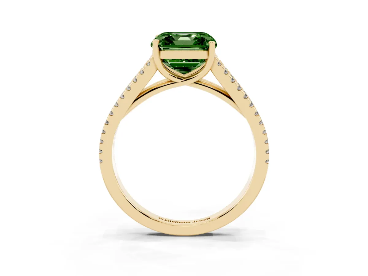 Fancy Green Asscher Cut Diamond Solitaire Engagement Ring with Split Shank Pavé Band Yellow gold