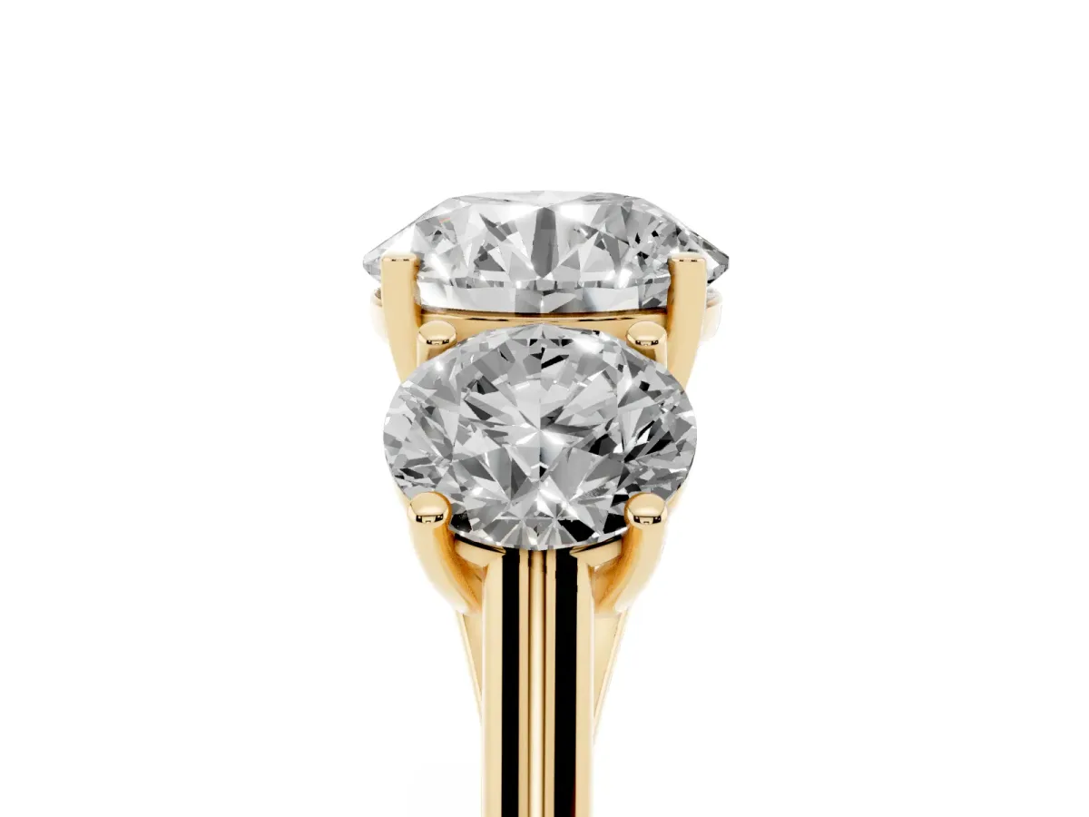 Three-Stone Round Cut Cut Solitaire Ring with Classic Band and Prong Setting Yellow gold