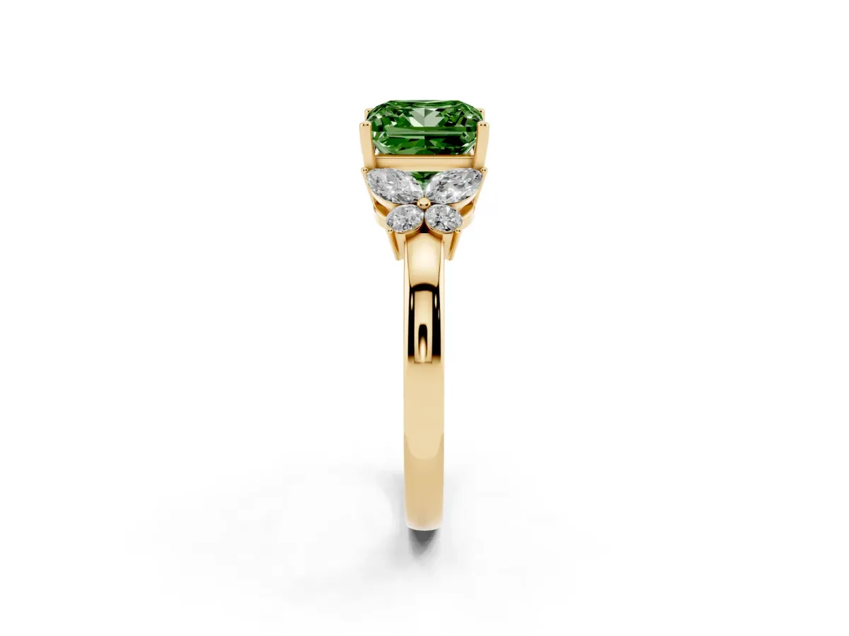 Fancy Green Princess Cut Cut Solitaire Floral Diamond Ring with Four-Prong Setting Yellow gold