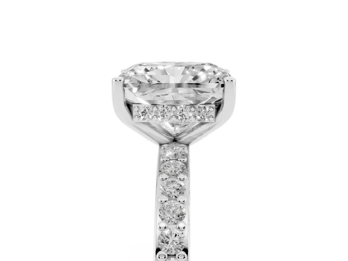 Radiant Cut Cut Diamond Pavé Band Ring with Four-Prong Setting Platinum