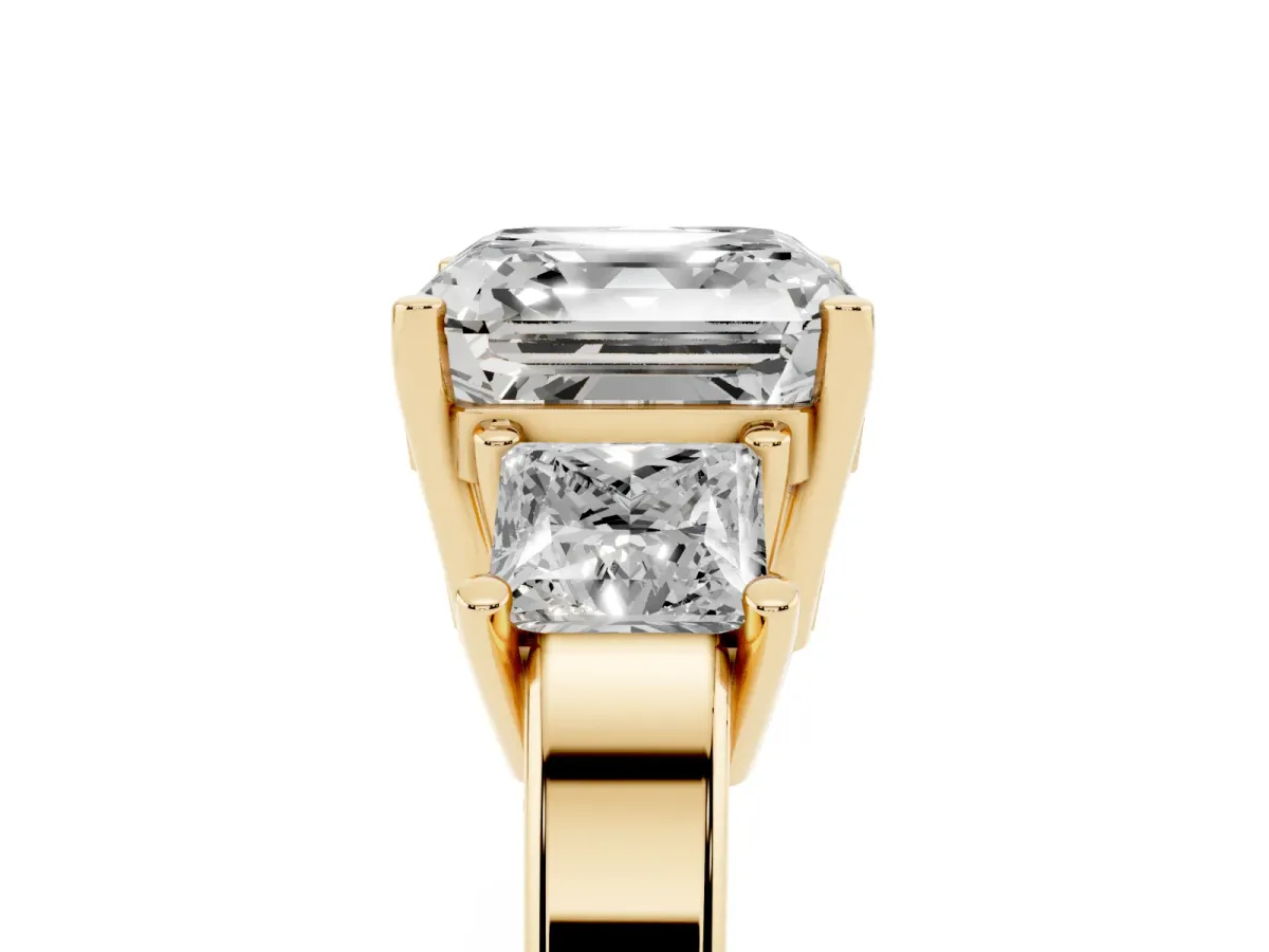 Three-Stone Asscher Cut Cut Solitaire Ring with Prong Setting Yellow gold