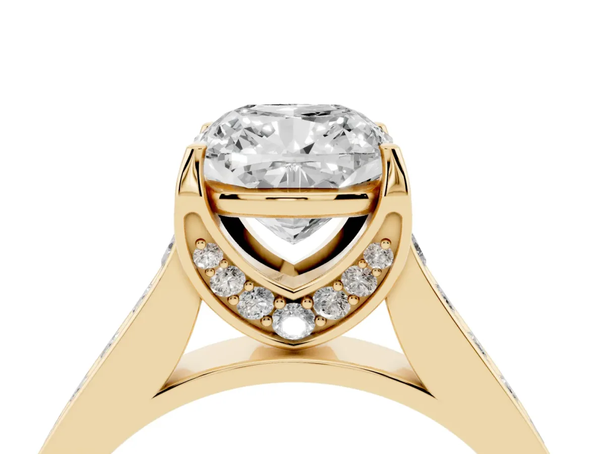 Cushion Cut Brilliant Cut Diamond Engagement Ring with Pavé Band and Four-Prong Setting Yellow gold