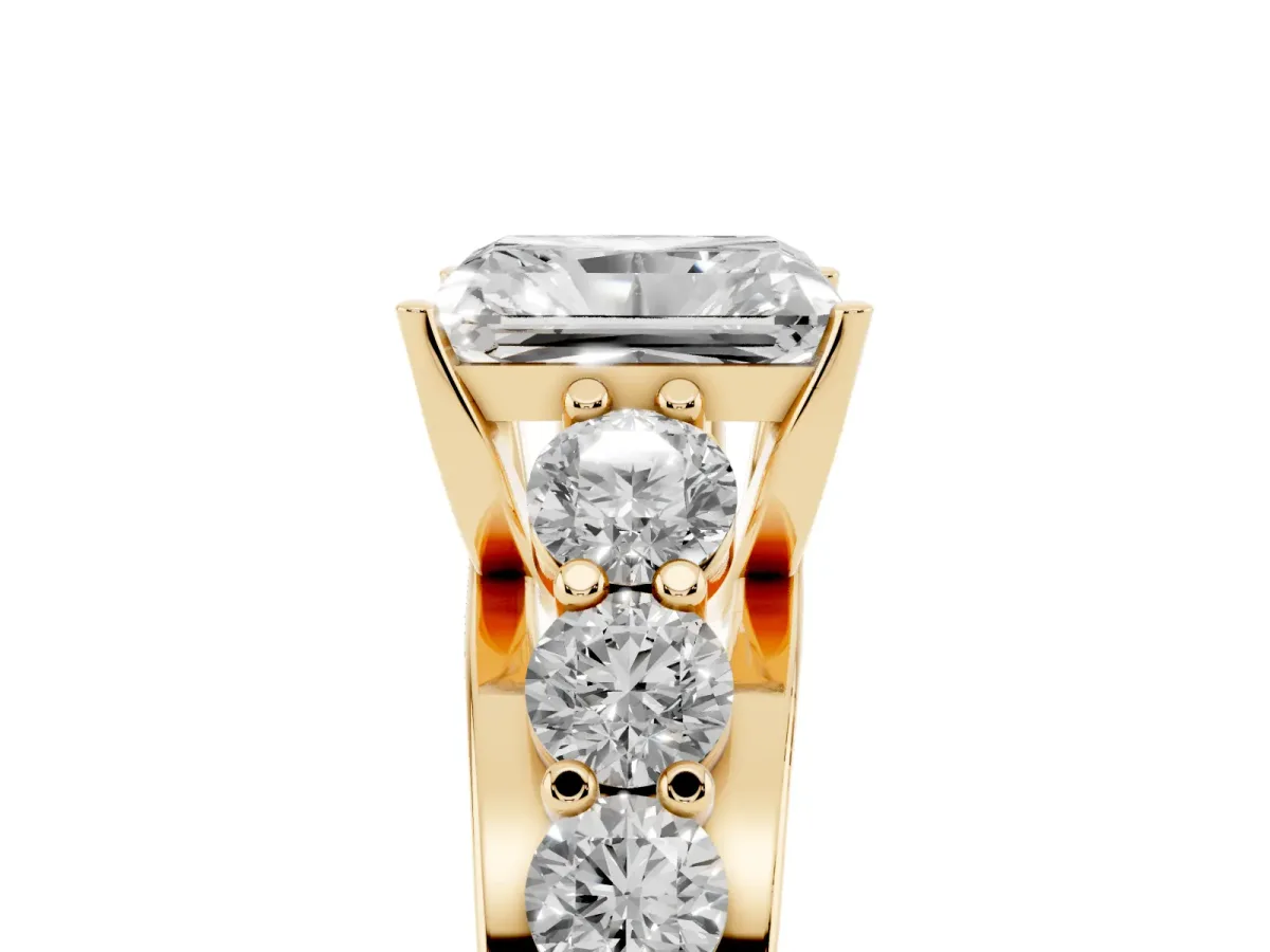 Radiant Cut Diamond Engagement Ring with Pavé Band and Four-Prong Setting Yellow gold