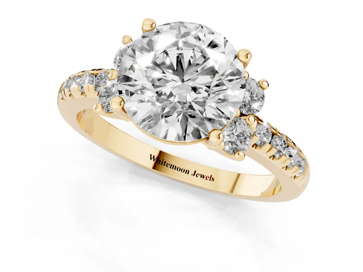 Round Cut Diamond Three-Stone Pave Band with Four-Prong Setting Yellow gold