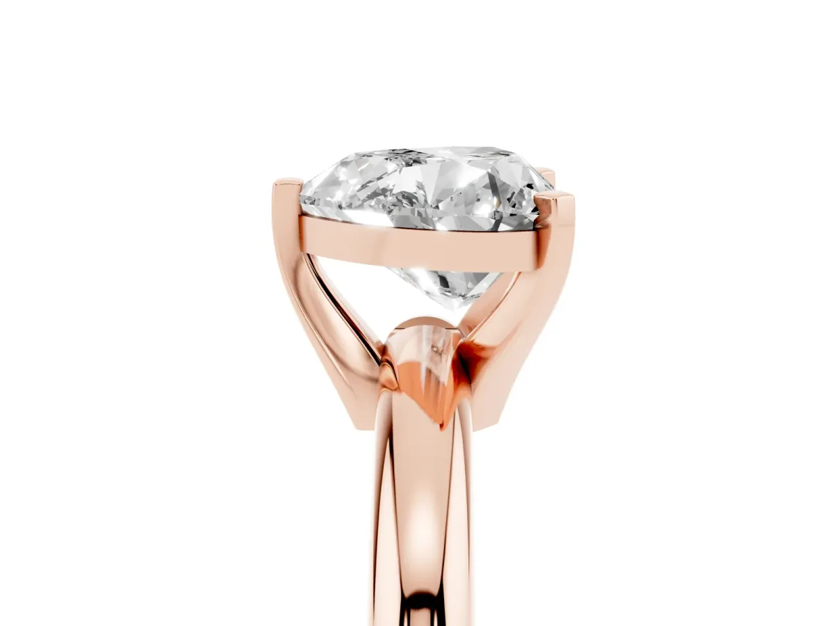 Heart Cut Diamond Solitaire Engagement Ring with Round Band and Four-Prong Setting Rose gold
