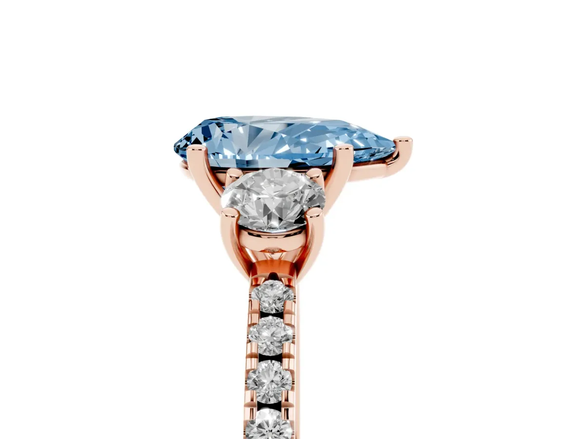 Fancy Blue Three-Stone Pear Cut Cut Diamond Pavé Band with Prong Setting Rose gold