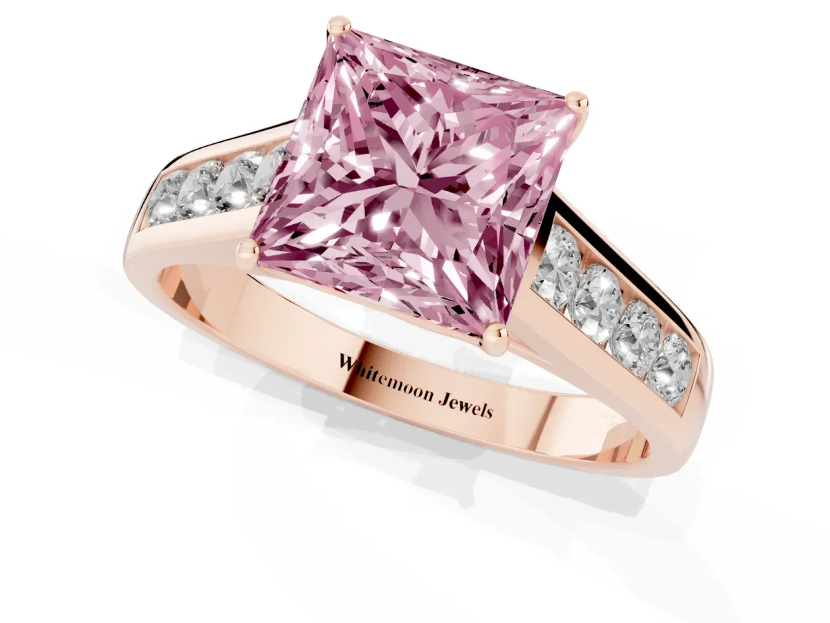 Fancy Pink Princess Cut Brilliant Channel-Set Solitaire Ring with Four-Prong Setting Rose gold