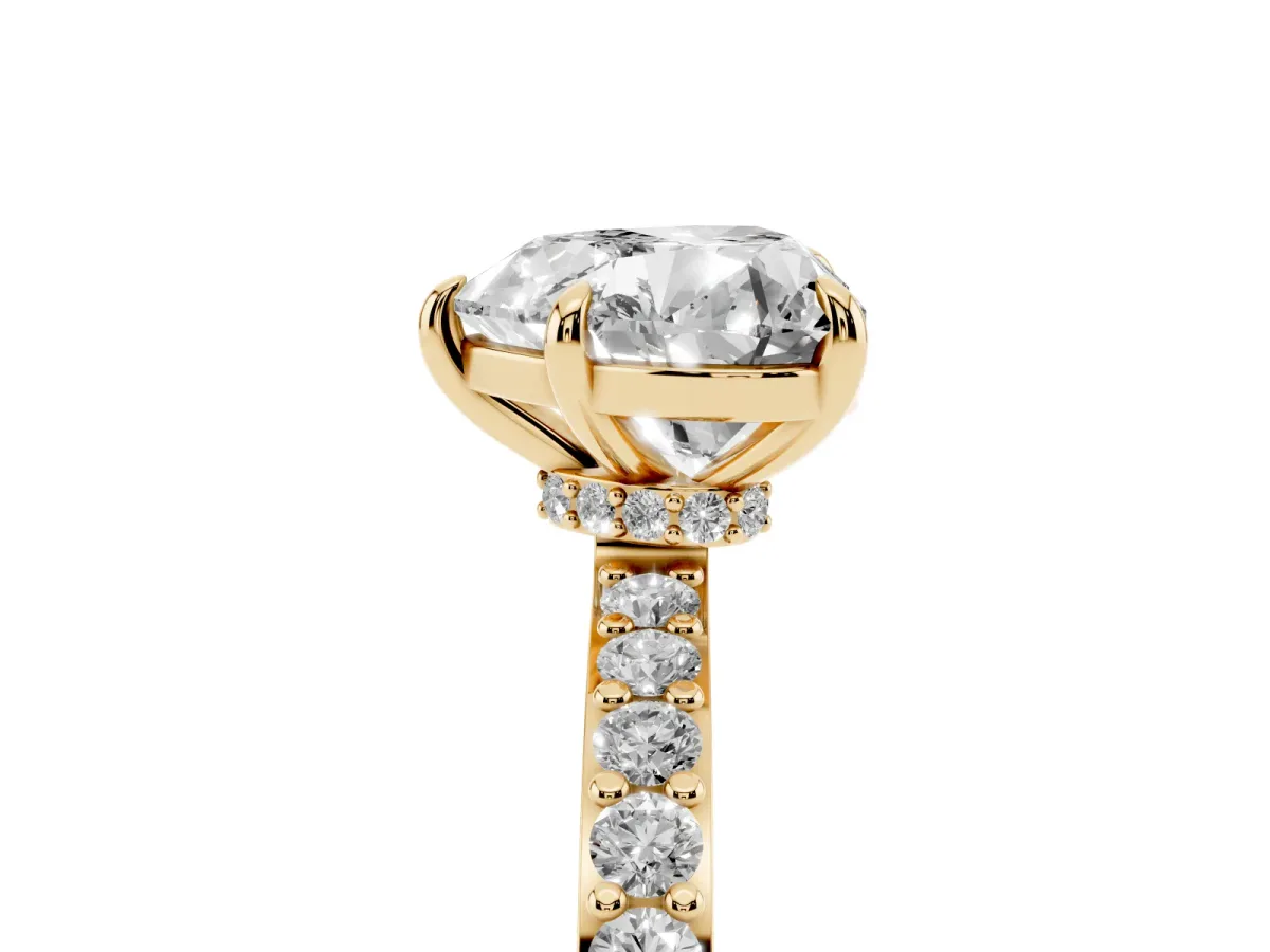 Heart Cut Diamond Pavé Engagement Ring with Round Accents and Prong Setting Yellow gold