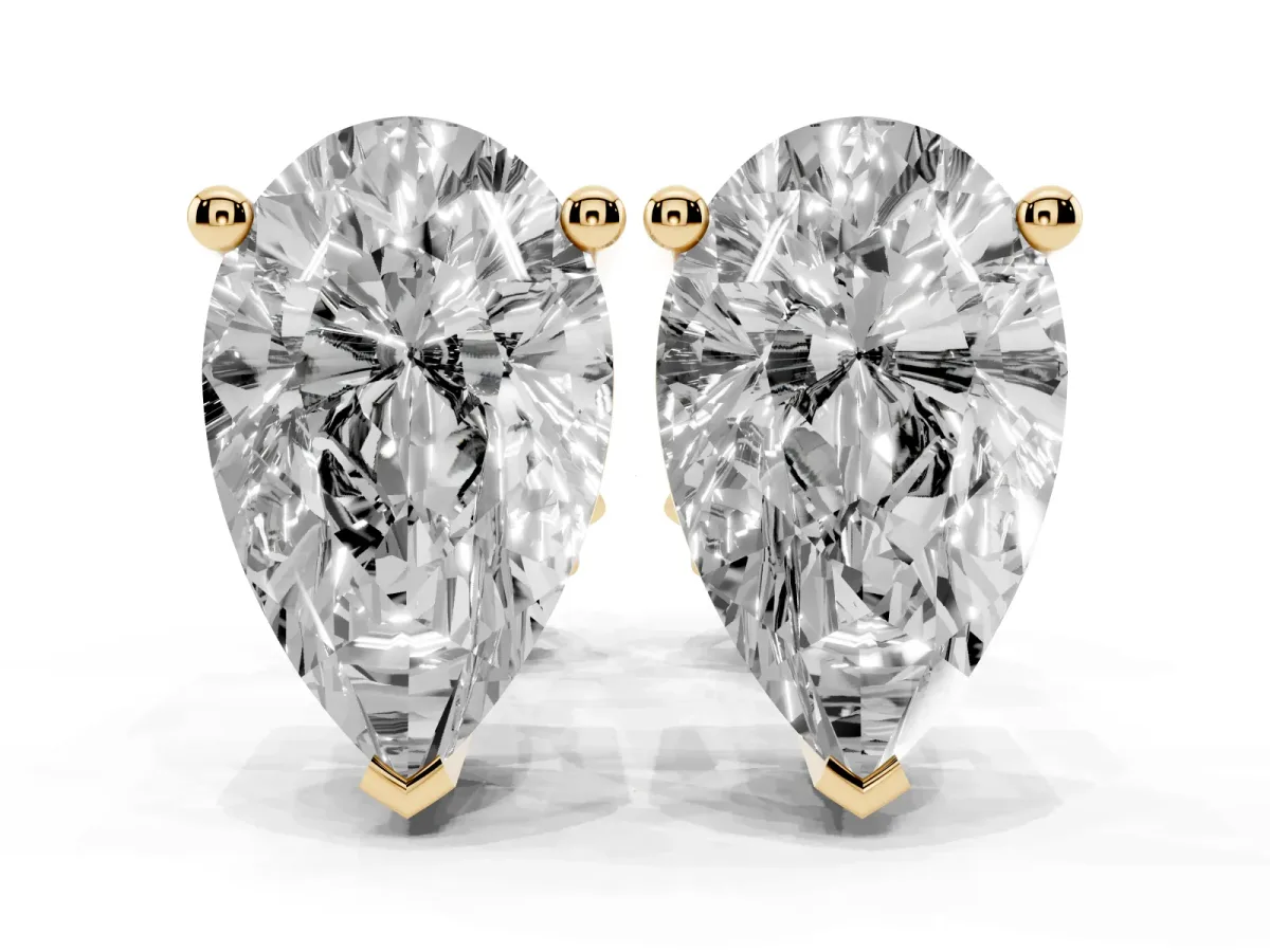 Pear Cut Diamond Stud Earrings Yellow gold