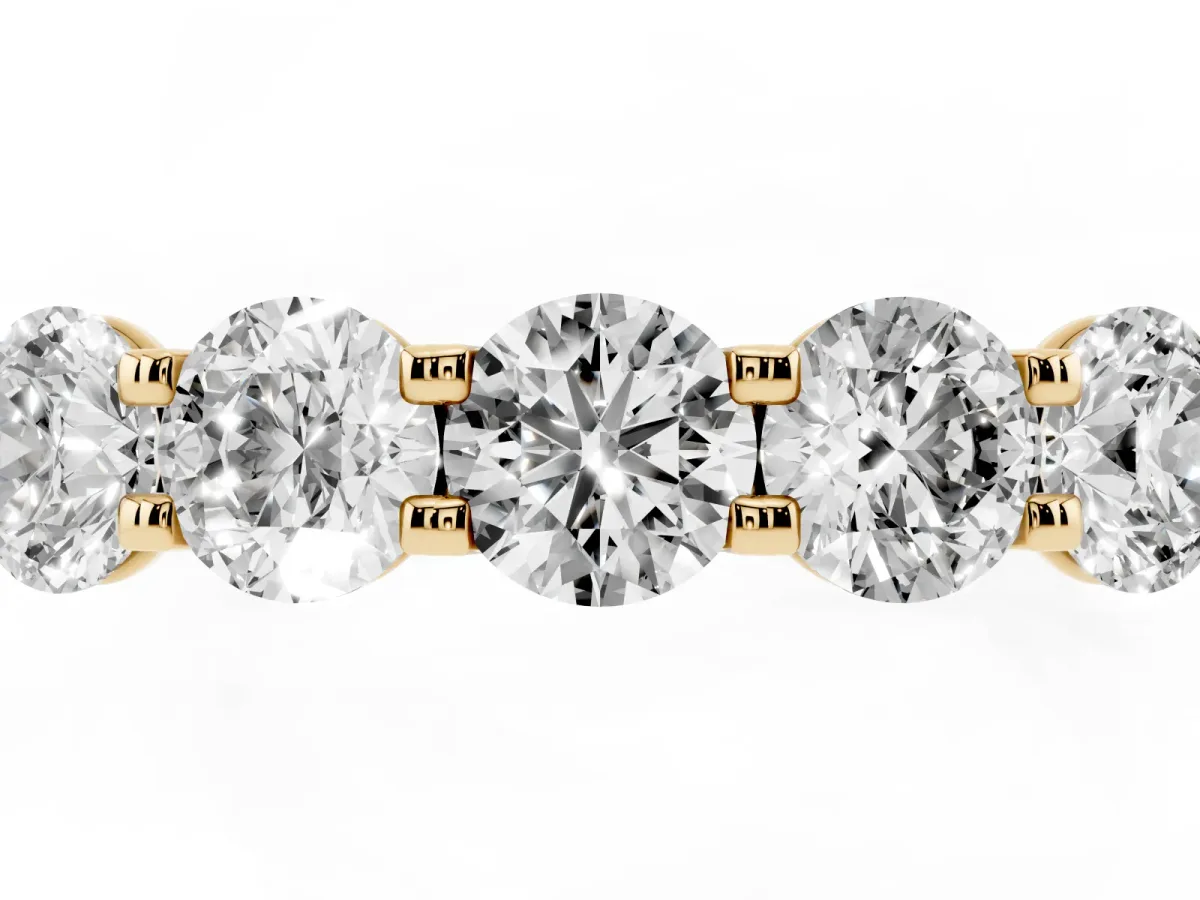 Five-Stone Round Diamond Prong-Set Band Yellow gold