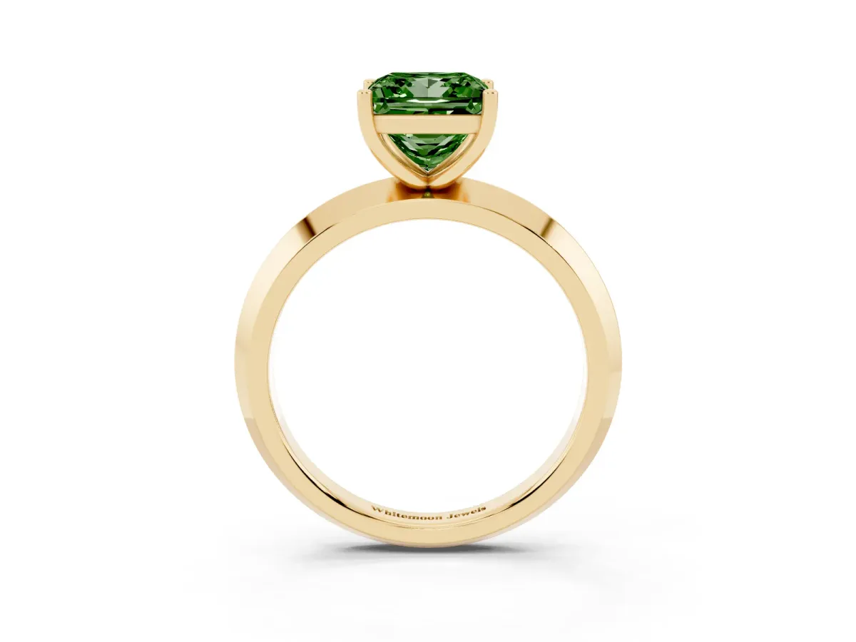 Fancy Green Princess Cut Cut Solitaire Engagement Ring with Flat Band and Four-Prong Setting Yellow gold