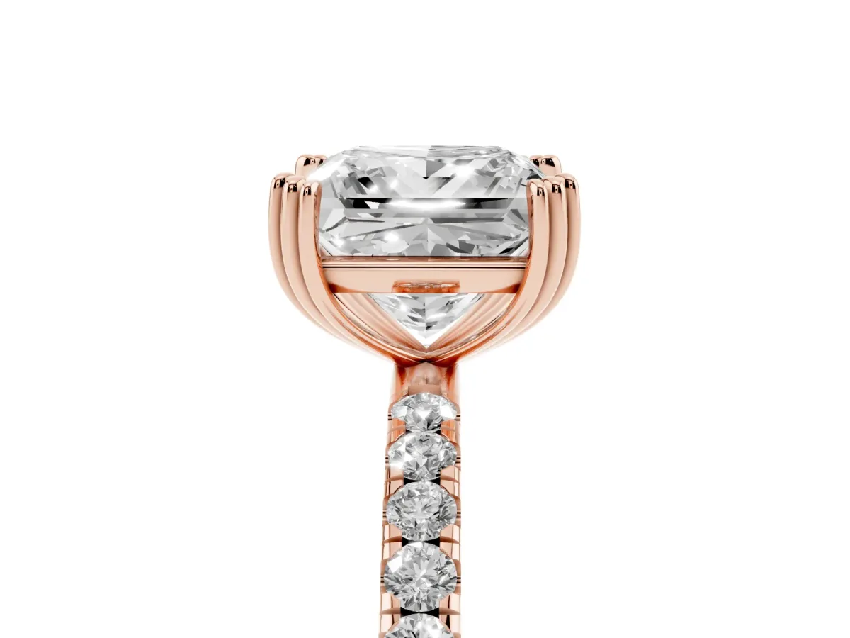 Princess Cut Brilliant Solitaire with Pavé Band and Claw Prong Setting Rose gold