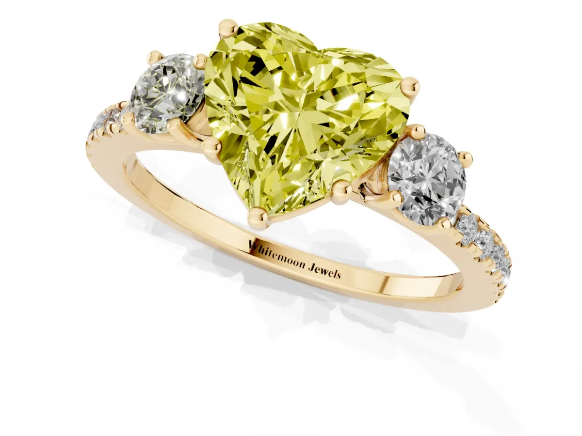 Fancy Yellow Three-Stone Heart Cut Cut Diamond Pavé Band with Prong Setting Yellow gold