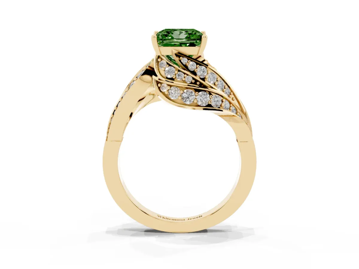 Fancy Green Princess Cut Diamond Solitaire Ring with Prong Setting and Twisted Pavé Band Yellow gold