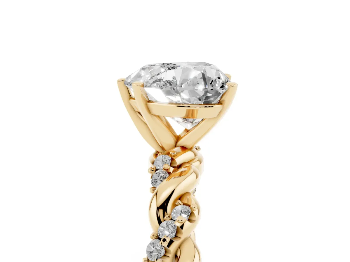Heart Cut Diamond Solitaire Ring with Twisted Band and Pavé Accents Yellow gold