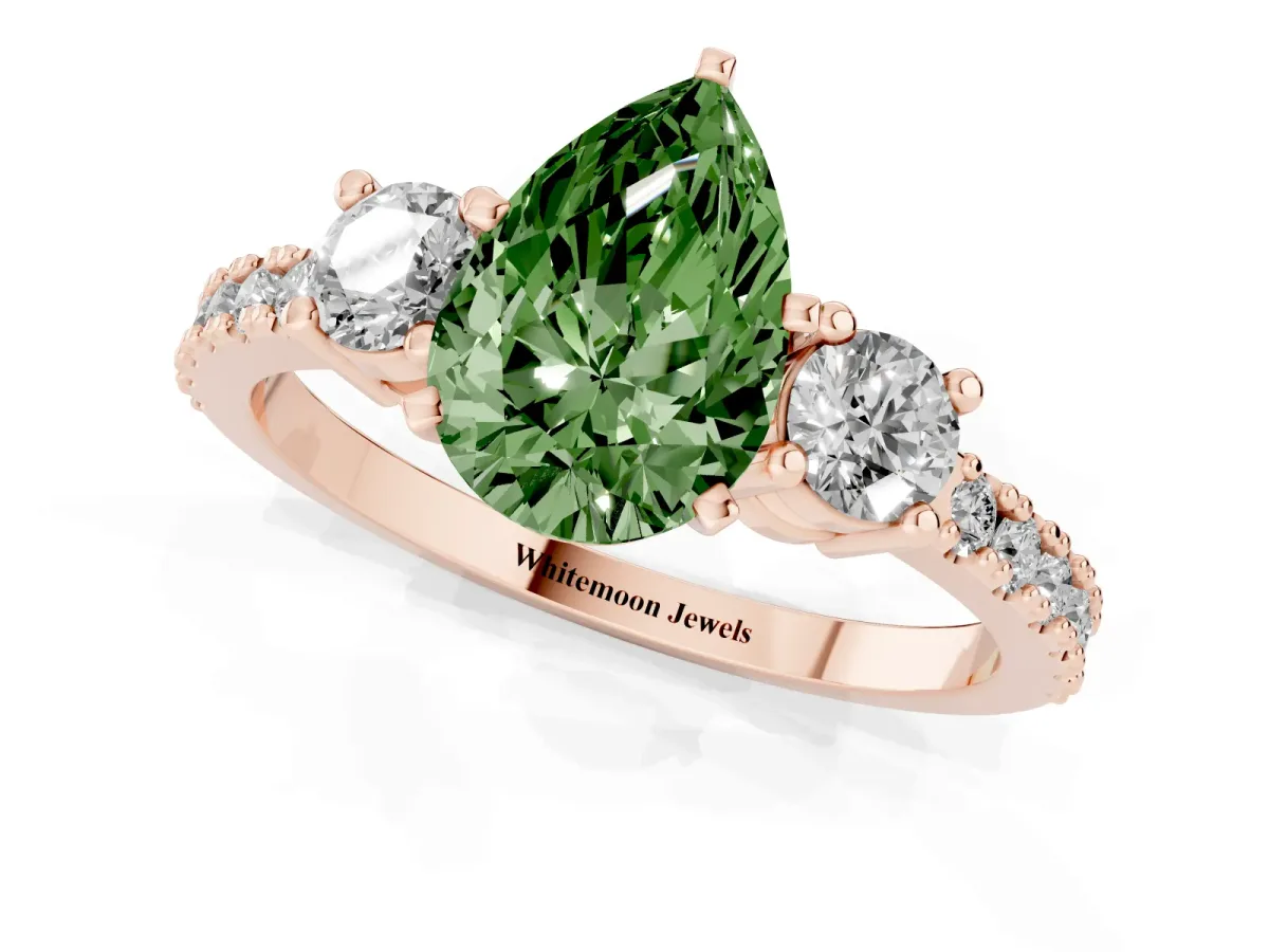 Fancy Green Pear Cut Three-Stone Diamond Pavé Band with Prong Setting Rose gold