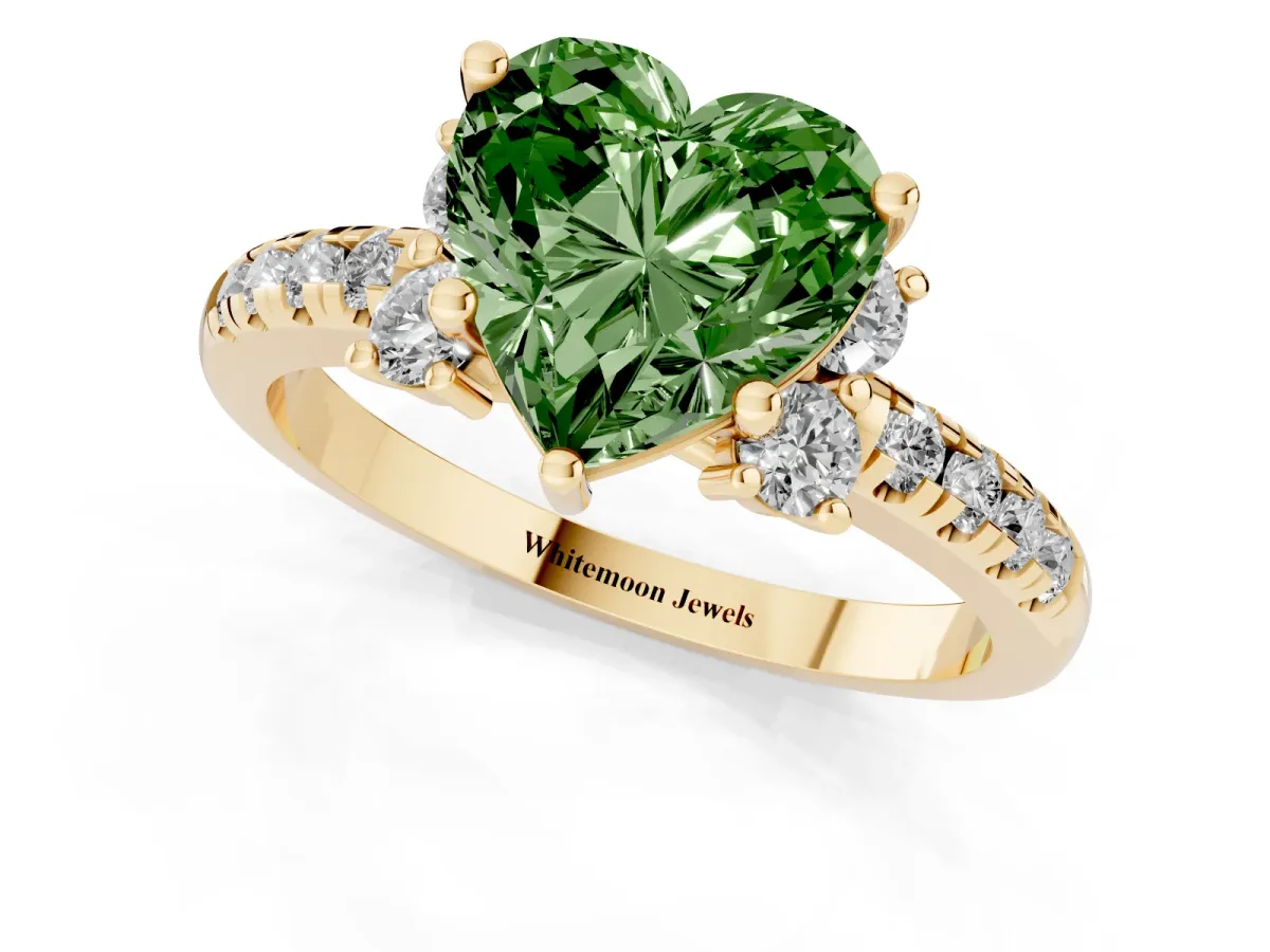 Fancy Green Heart Cut Diamond Three-Stone Pave Band with Four-Prong Setting Yellow gold