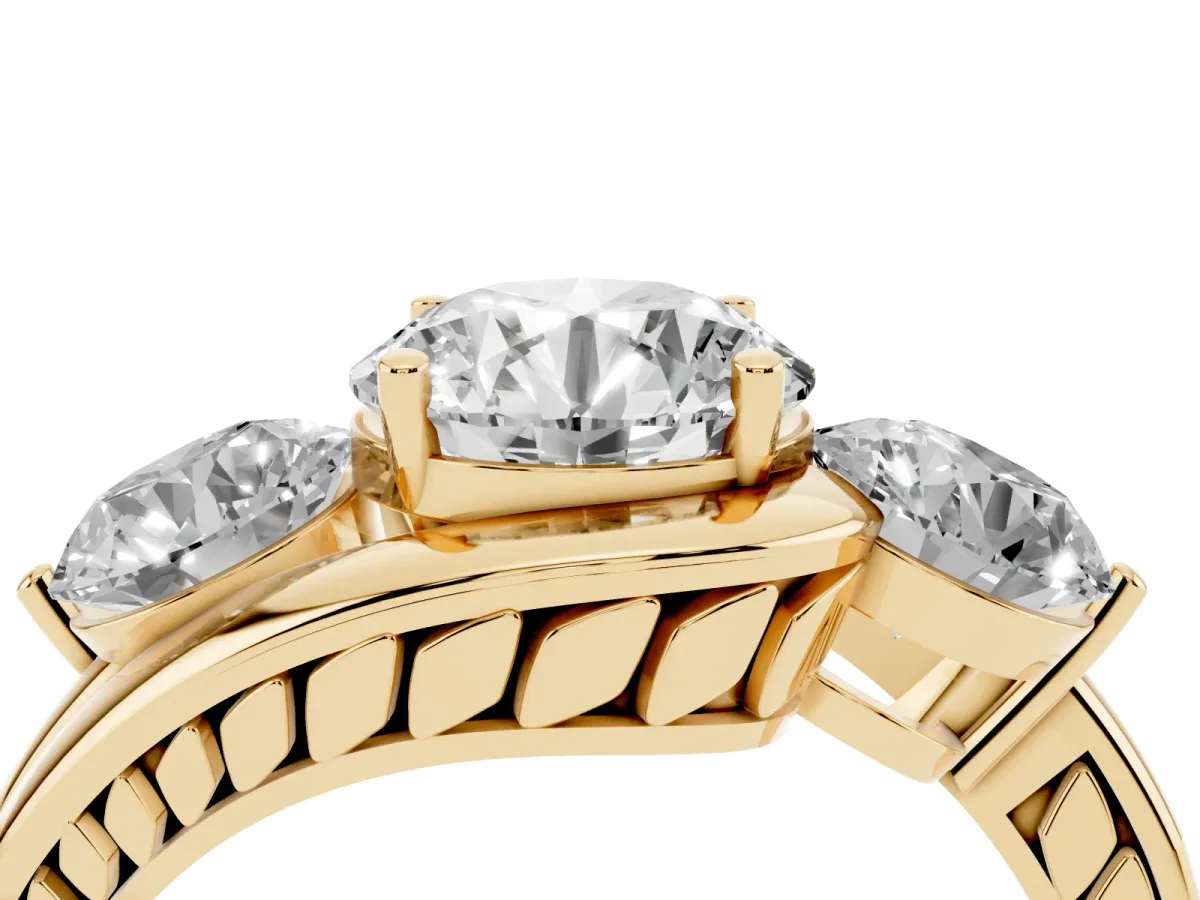 Three-Stone Round Cut Brilliant Split Shank Prong Set Ring Yellow gold
