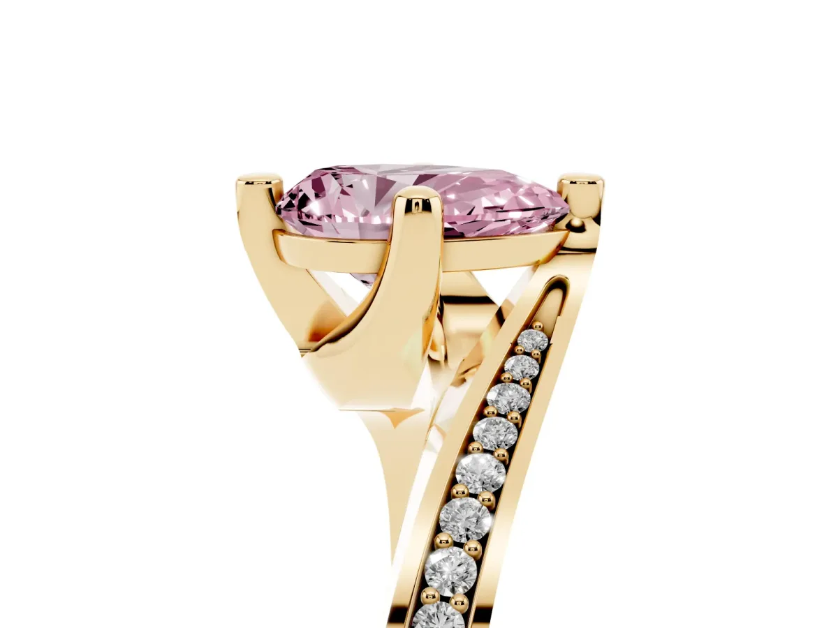 Fancy Pink Pear Cut Solitaire Diamond Twist Band with Pavé Setting and Four-Prong Setting Yellow gold