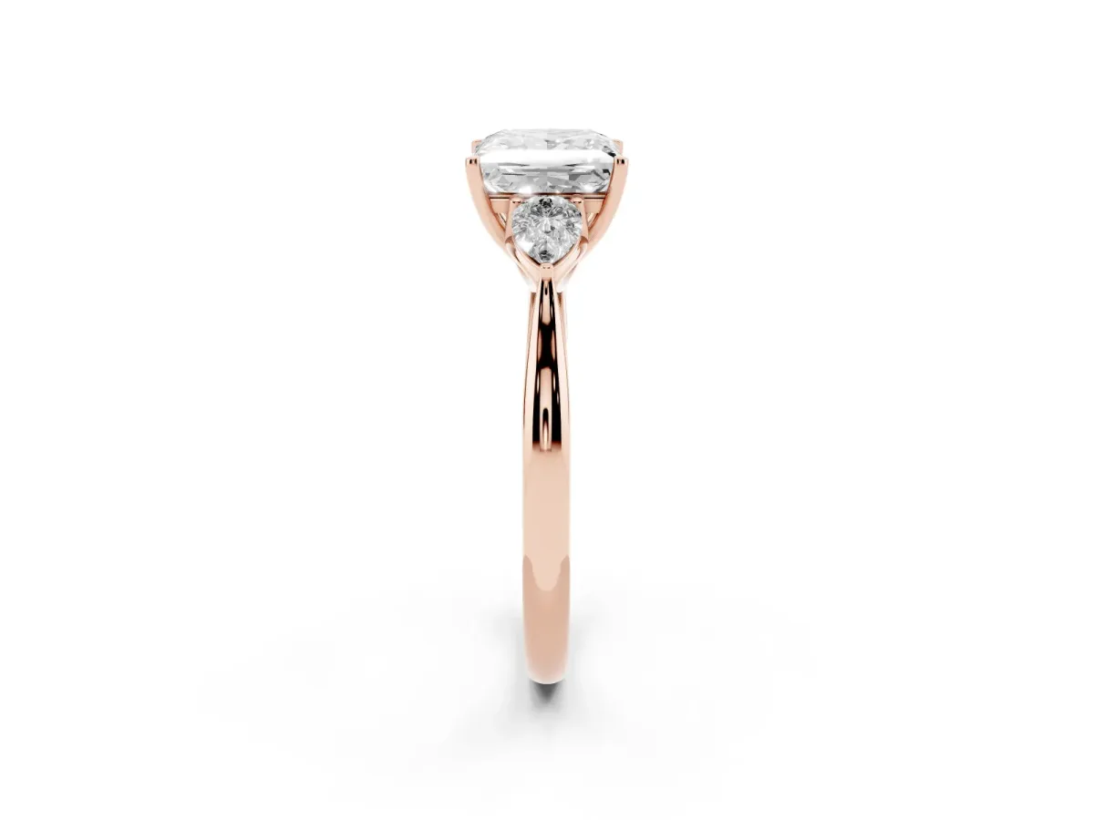 Three-Stone Princess Cut Brilliant Diamond Solitaire Ring with Tapered Band and Four-Prong Setting Rose gold