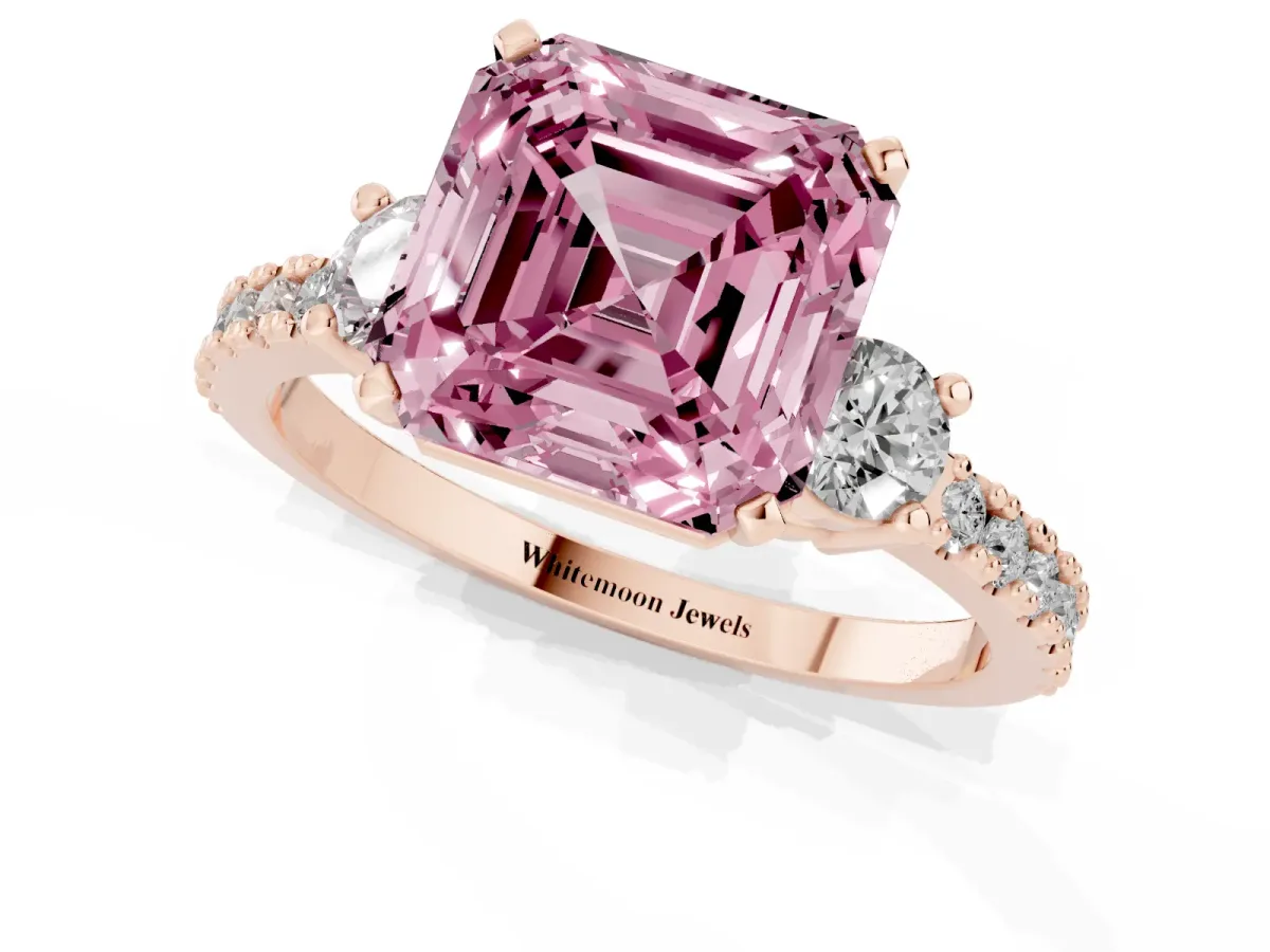 Fancy Pink Asscher Cut Three-Stone Diamond Pavé Band with Prong Setting Rose gold