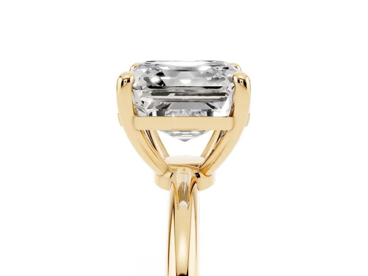 Asscher Cut Solitaire Diamond Ring with 4-Prong Setting on a Classic Band Yellow gold