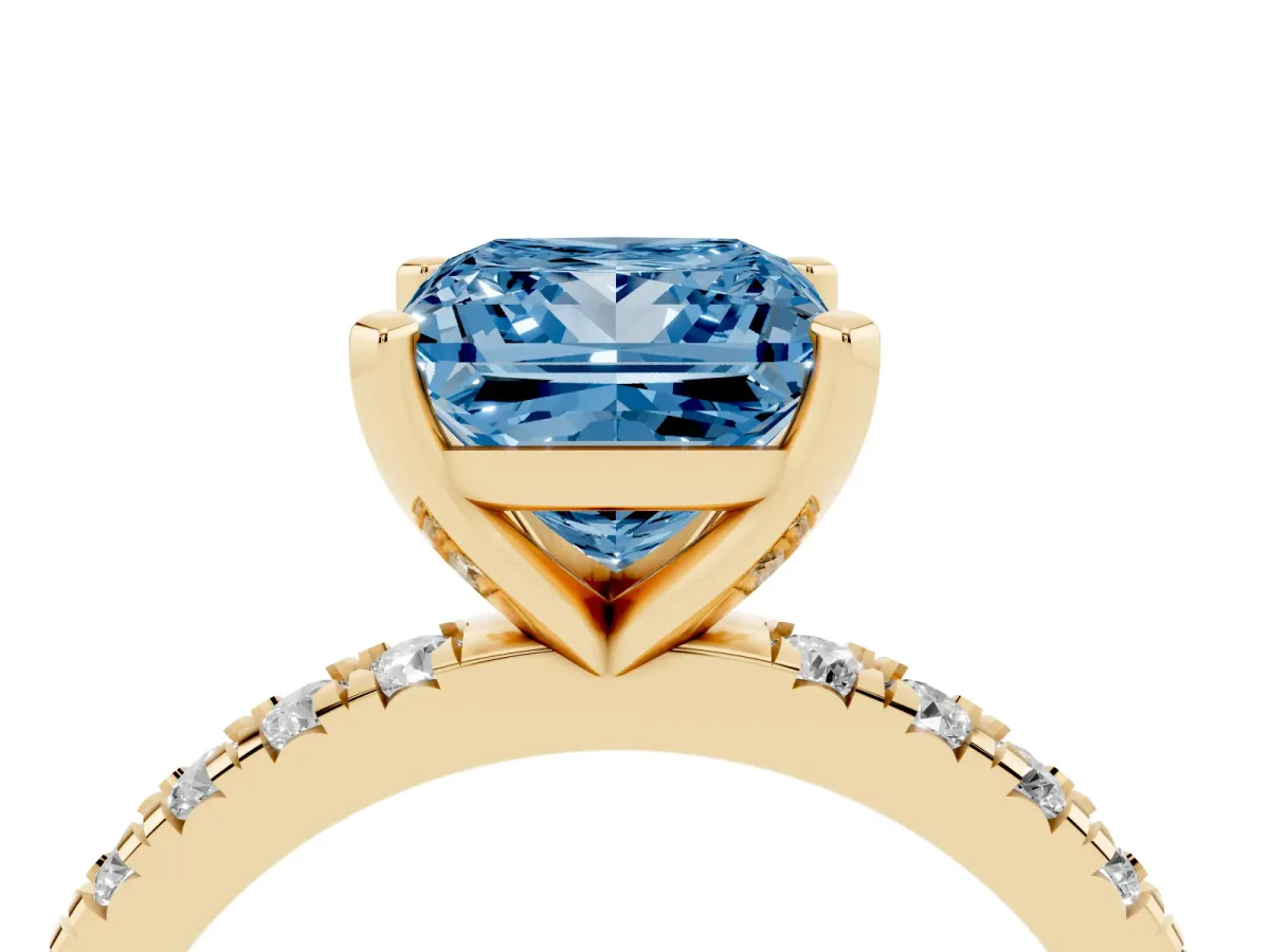 Fancy Blue Princess Cut Diamond Pavé Band Solitaire with Four-Prong Setting Yellow gold