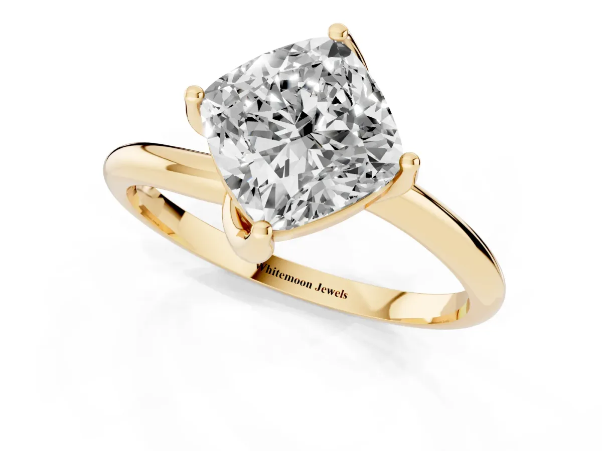 Cushion Cut Diamond Solitaire Engagement Ring with Four-Prong Setting and Classic Band Yellow gold