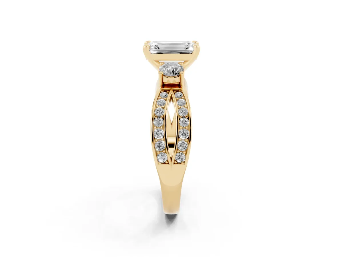 Three-Stone Emerald Cut Cut Diamond Twist Band with Prong Setting Yellow gold