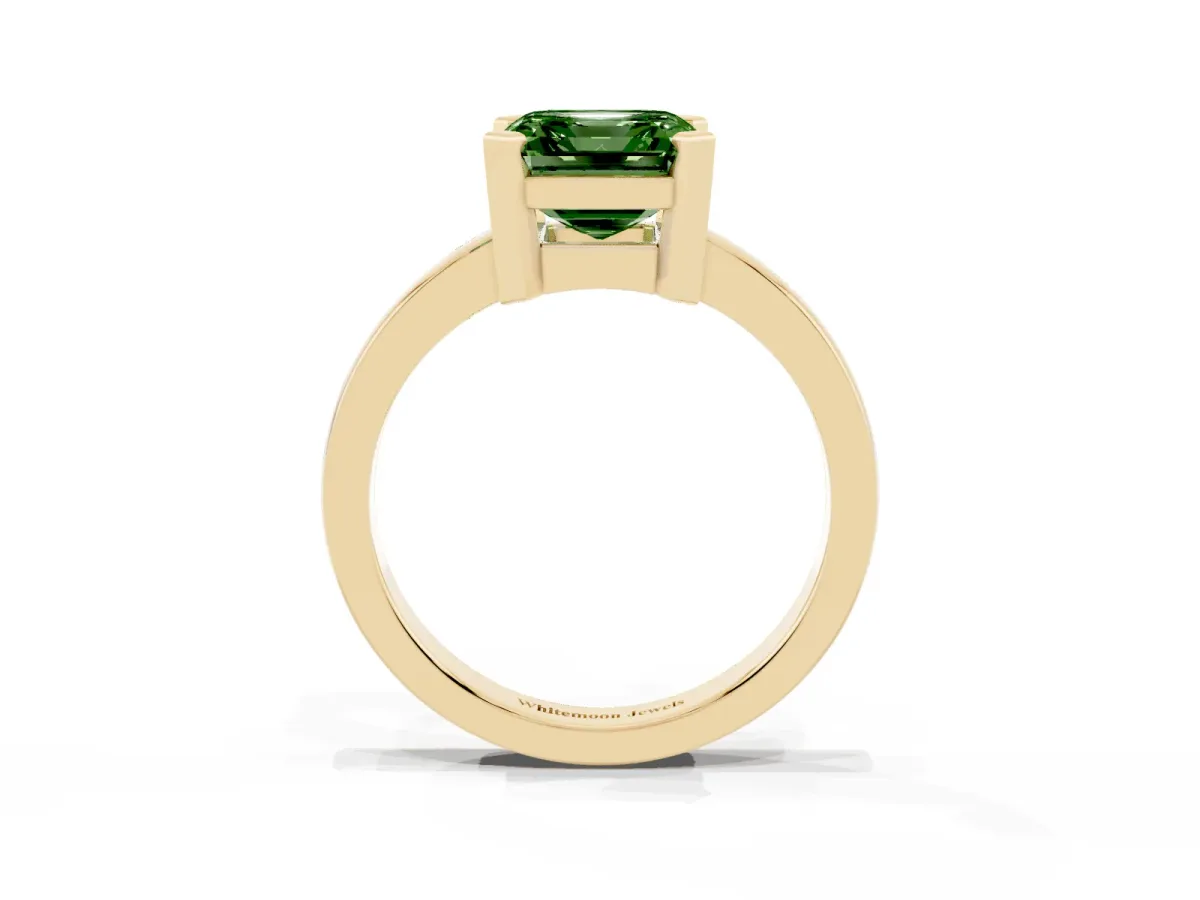 Fancy Green Asscher Cut Cut Solitaire Ring with Four-Prong Setting and Classic Band Yellow gold