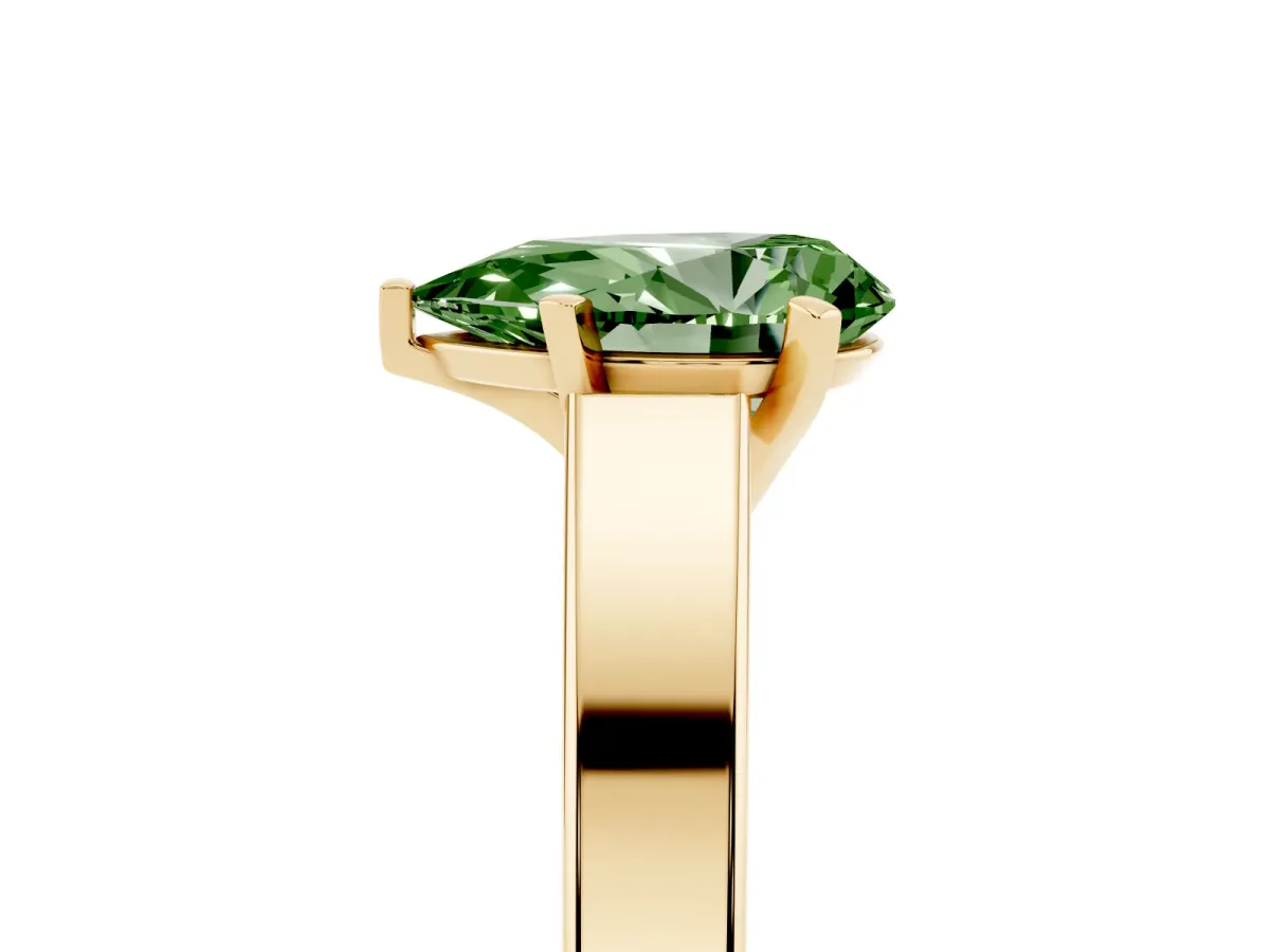 Fancy Green Pear Cut Solitaire Engagement Ring with Four-Prong Setting and Tapered Band Yellow gold