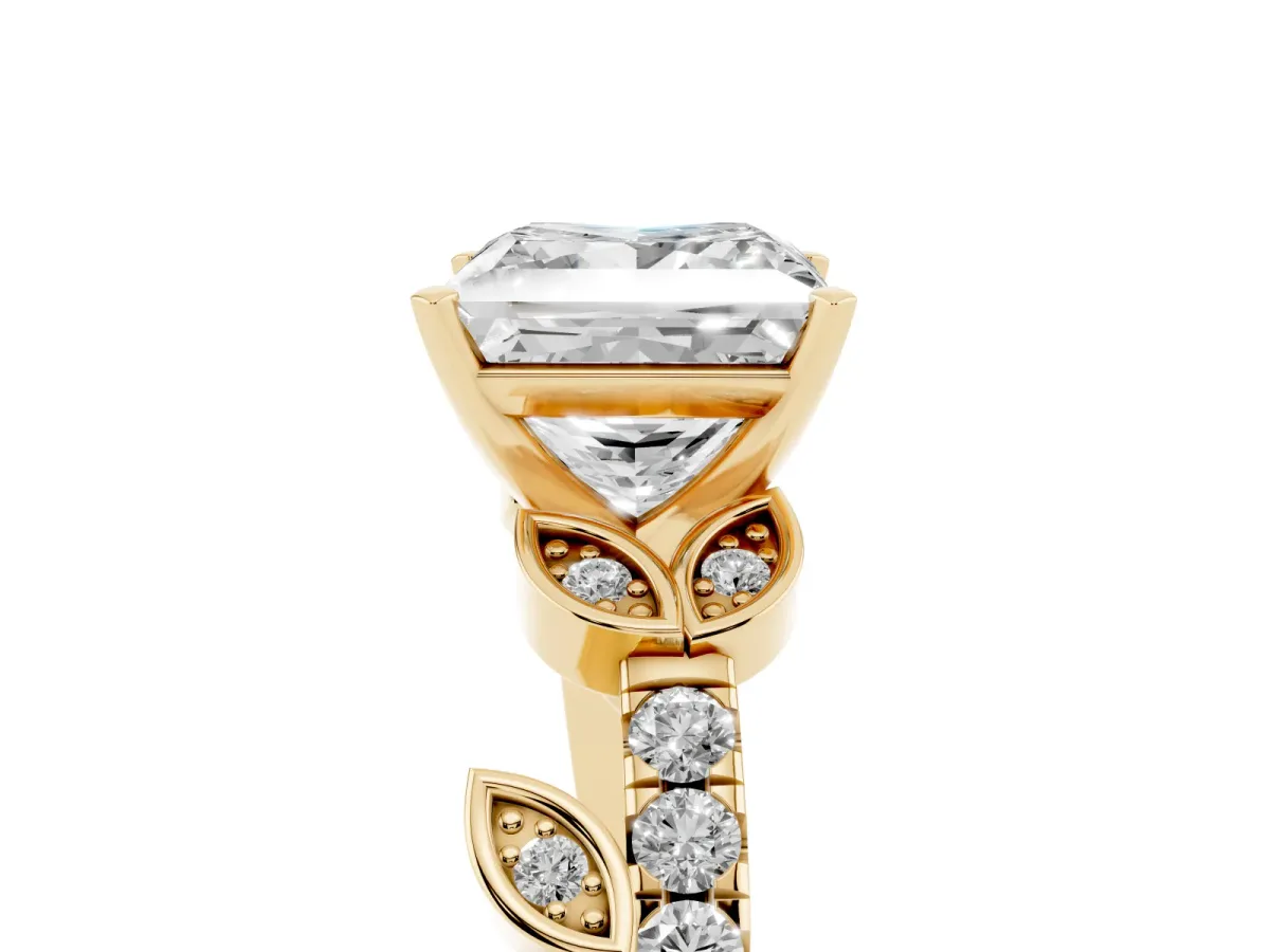 Princess Cut Solitaire Leaf-Inspired Diamond Ring with Pavé Band and Four-Prong Setting Yellow gold